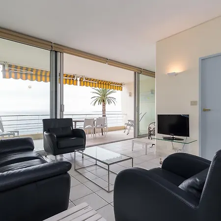 Apartamento Eden Beach 1 *